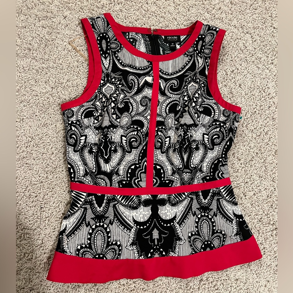 Nicole Miller Sleeveless Peplum Top in Black, White, Red, Size Small